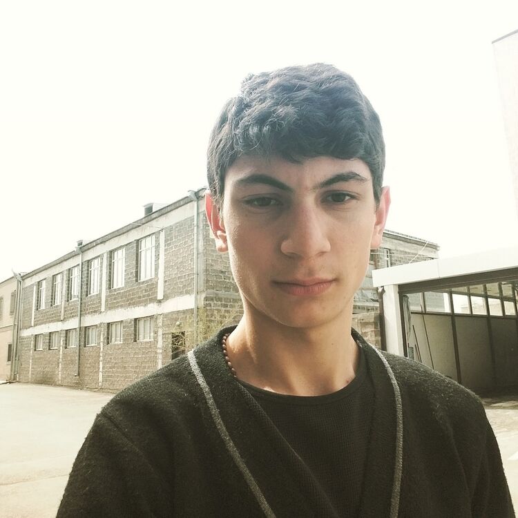  ,   Emil, 29 ,   