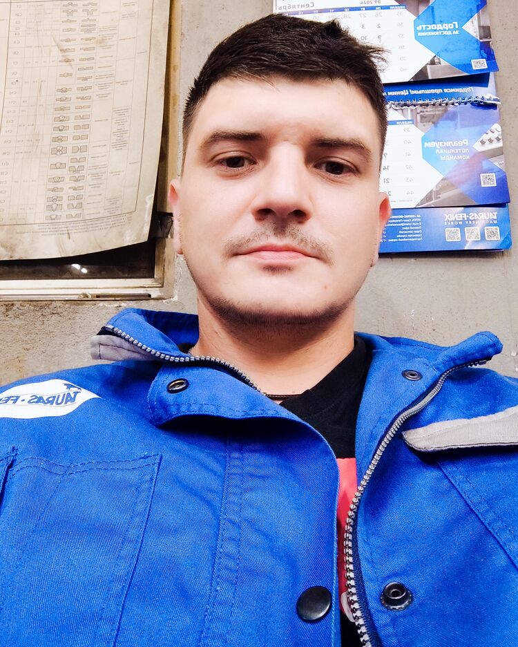  46428238  , 33 ,    -