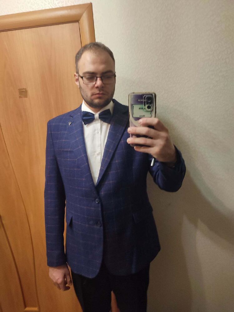  54762378  Dmitrii, 30 ,    