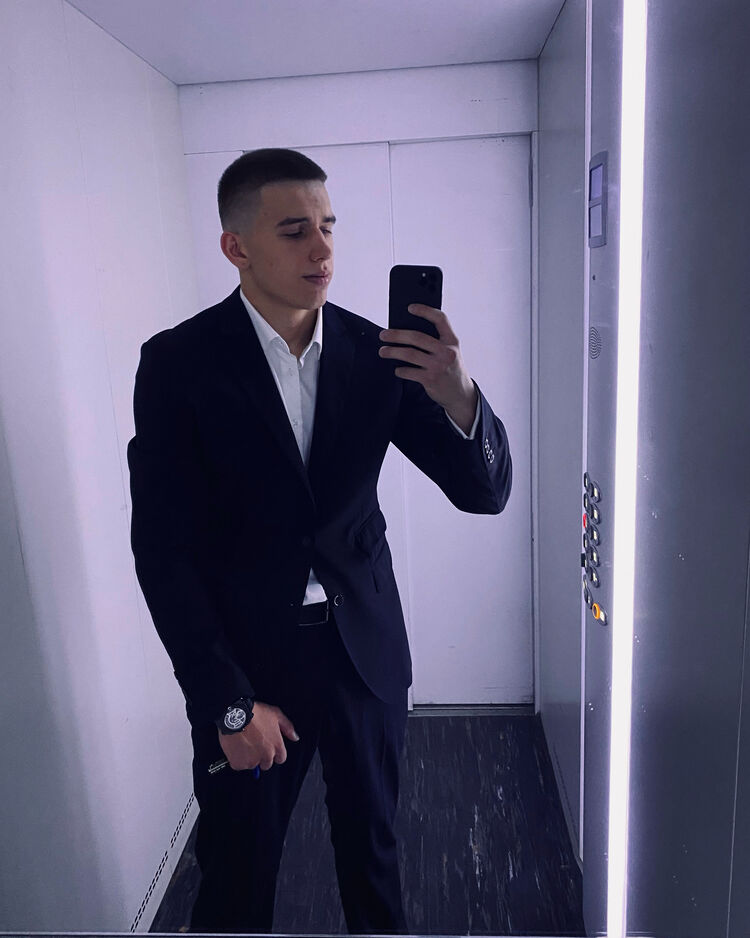 ���� 37544418 ����� Gregory, 23 ����, ���� ���������� � ������������