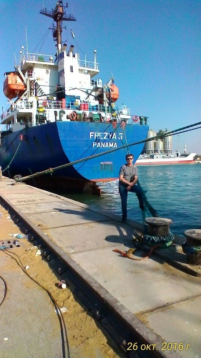  8409638  Avtandil, 54 ,    