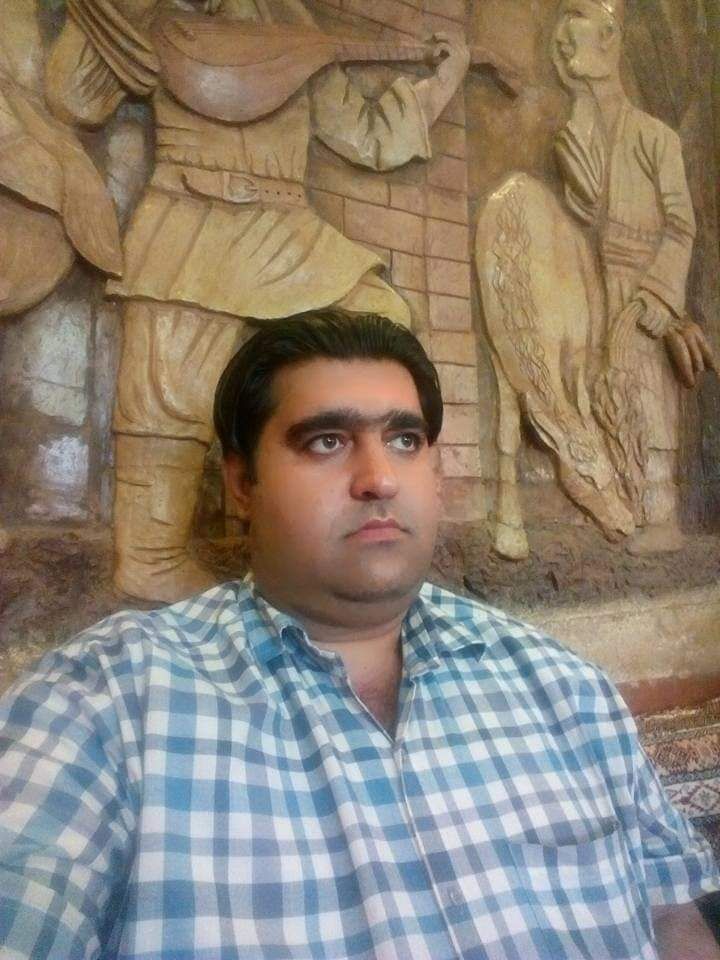  31557248  Esmail, 45 ,    