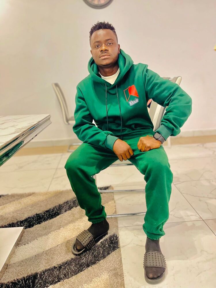  ,   Christobal, 25 ,   ,   