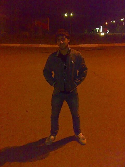  4187138  Kamil, 33 ,    