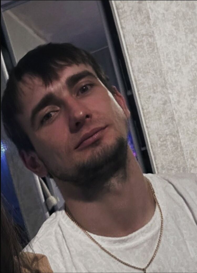  45270088  Vit, 31 ,    