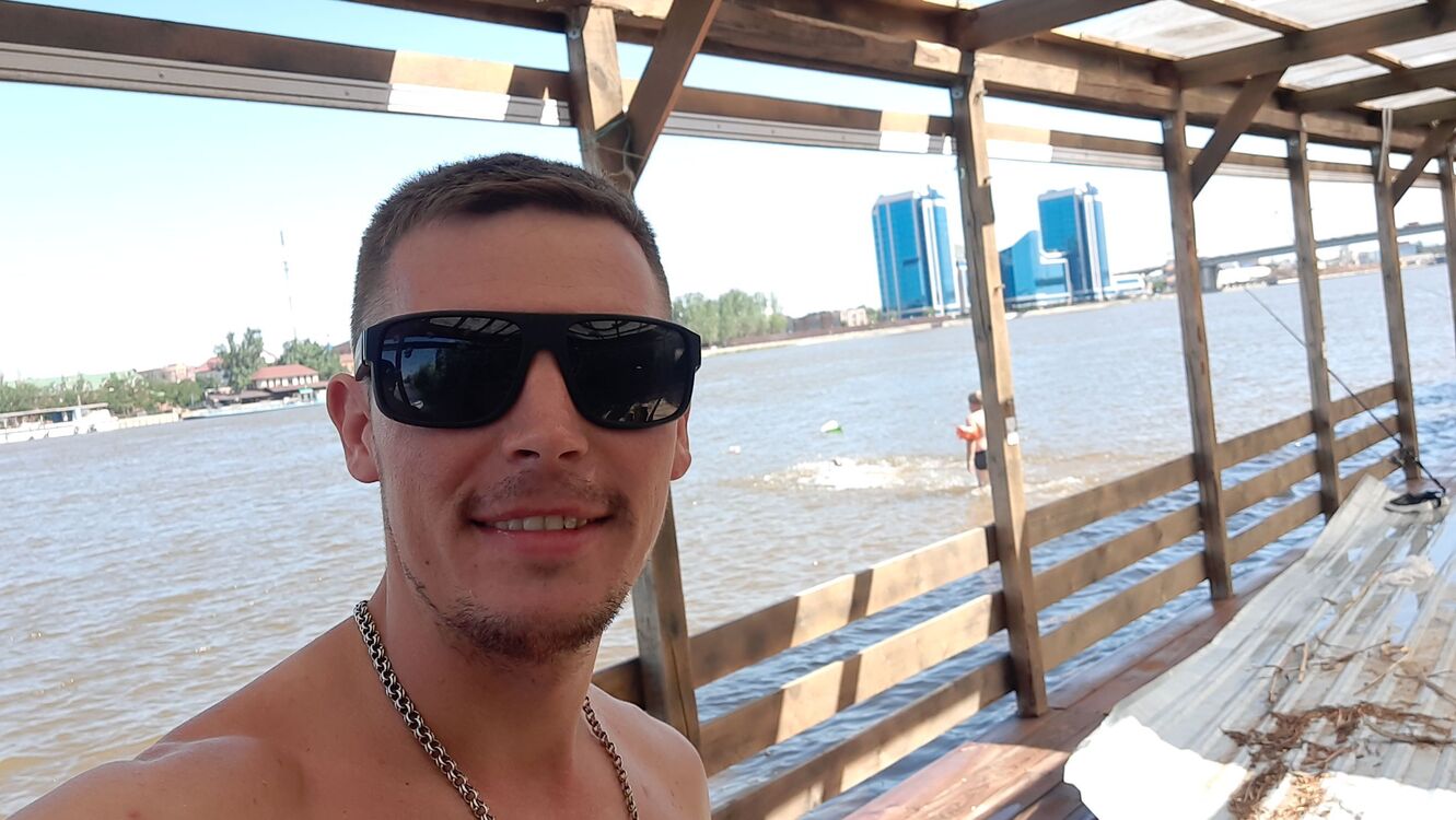  ,   Konstantin, 34 ,   ,   , c , 