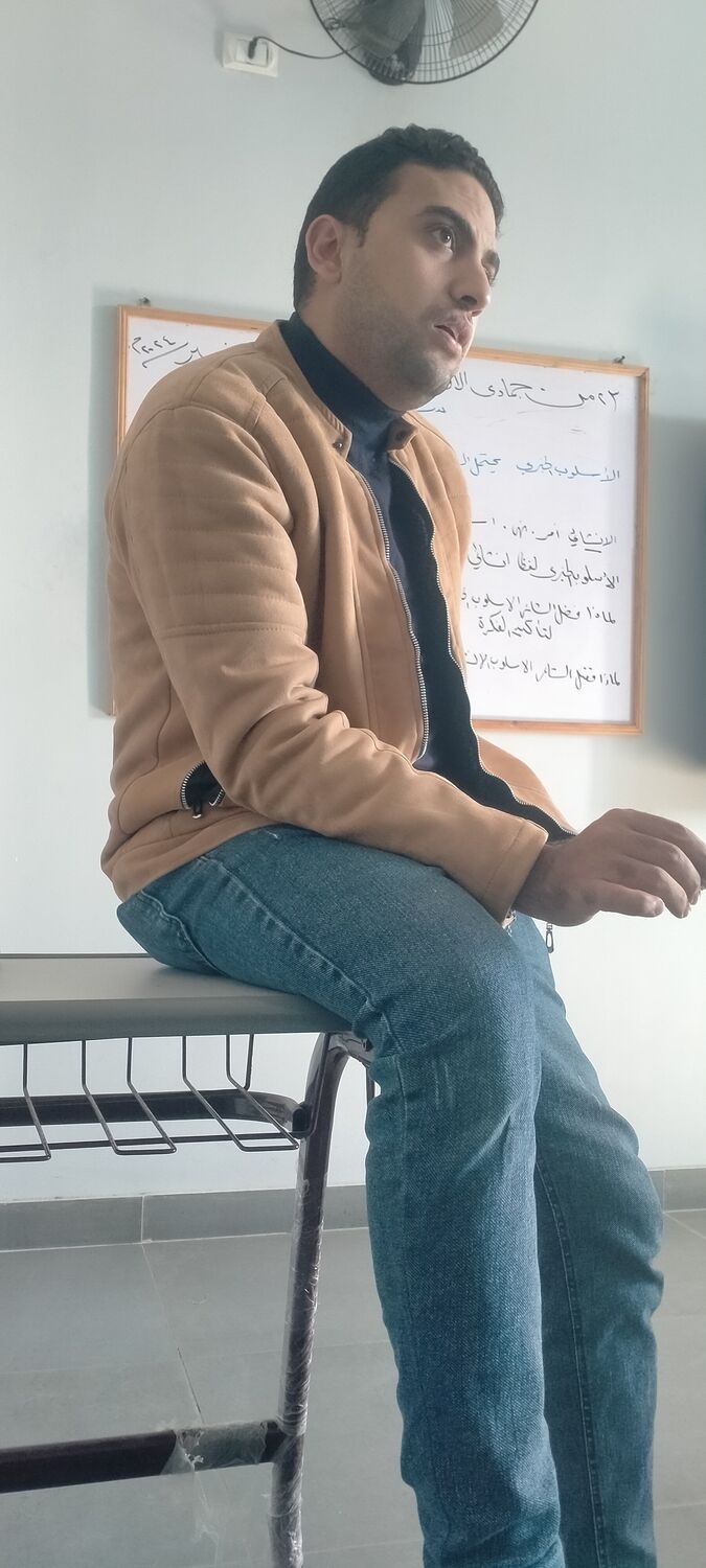  51510608  Mahmoud, 30 ,    