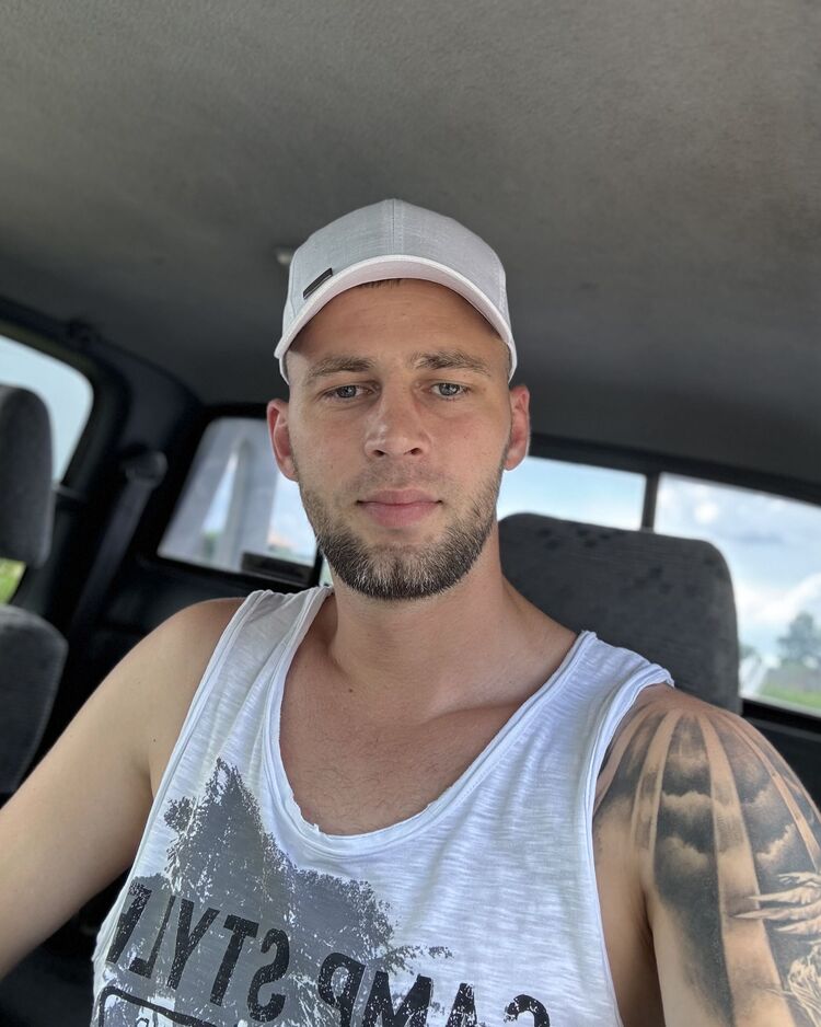  ,   Mikhail, 29 ,   ,   