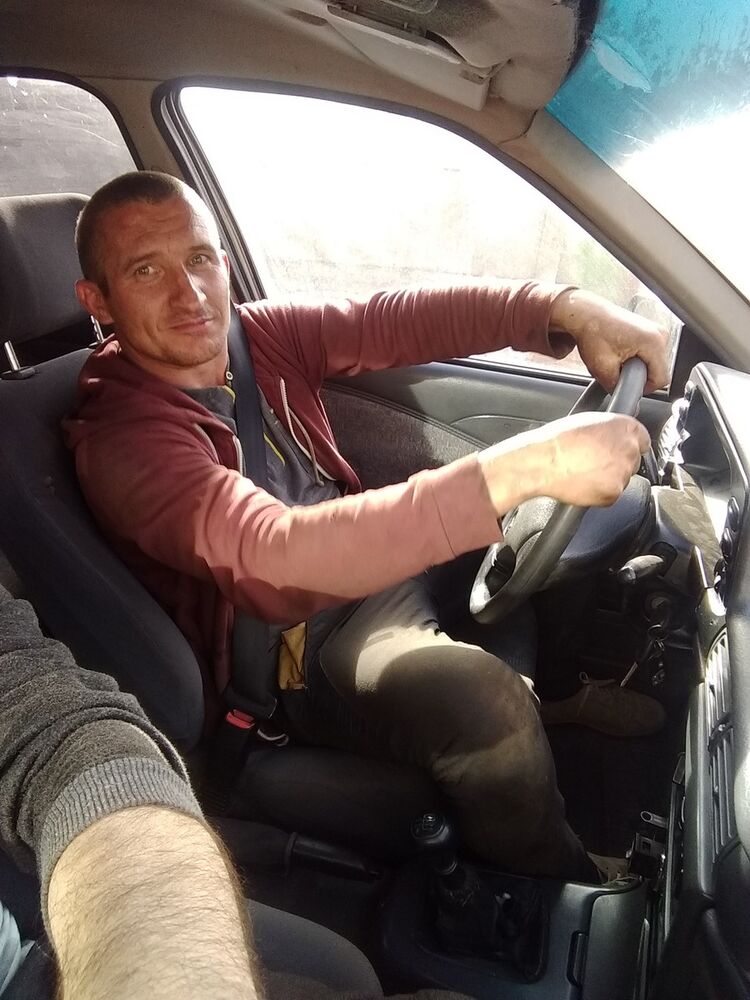  19687898  , 39 ,    