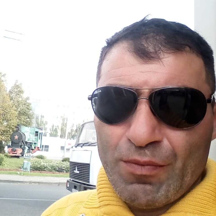  33502288  , 42 ,    