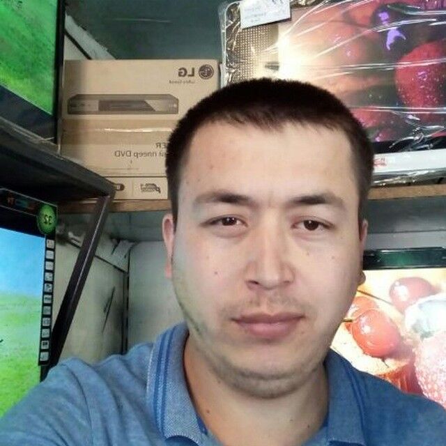  ,   Komiljon, 37 ,   