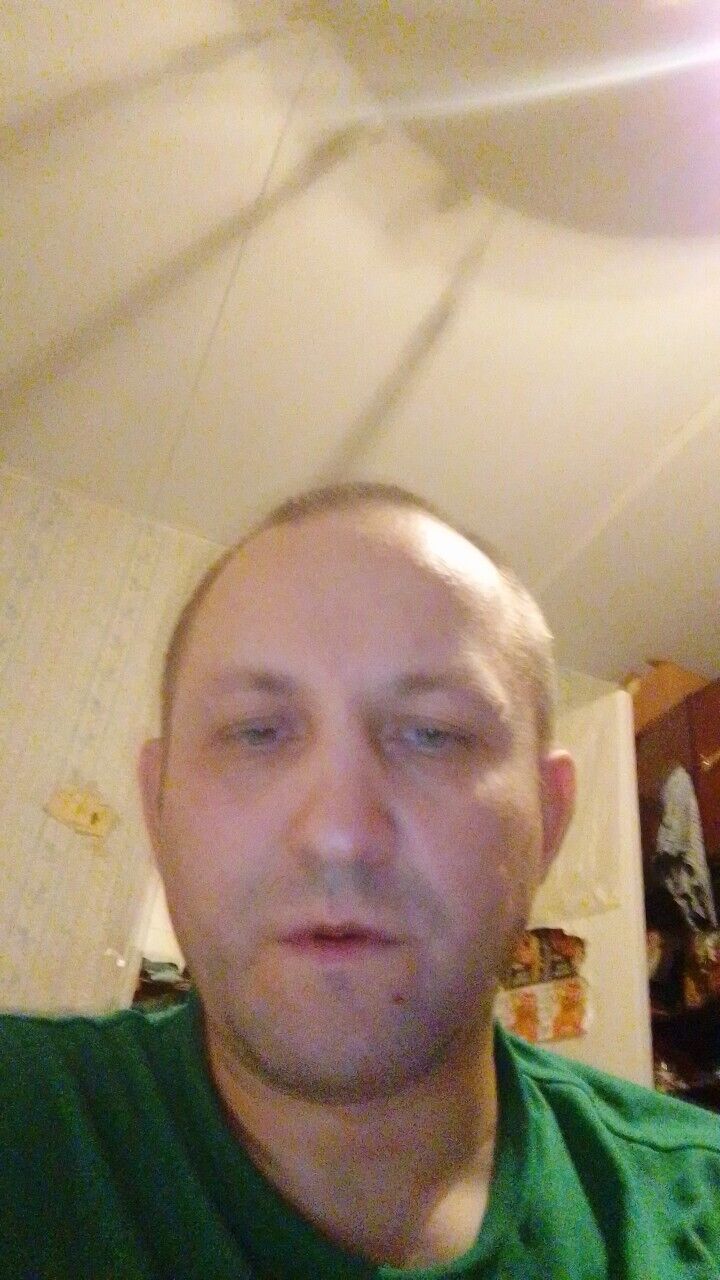  44096378  , 51 ,    