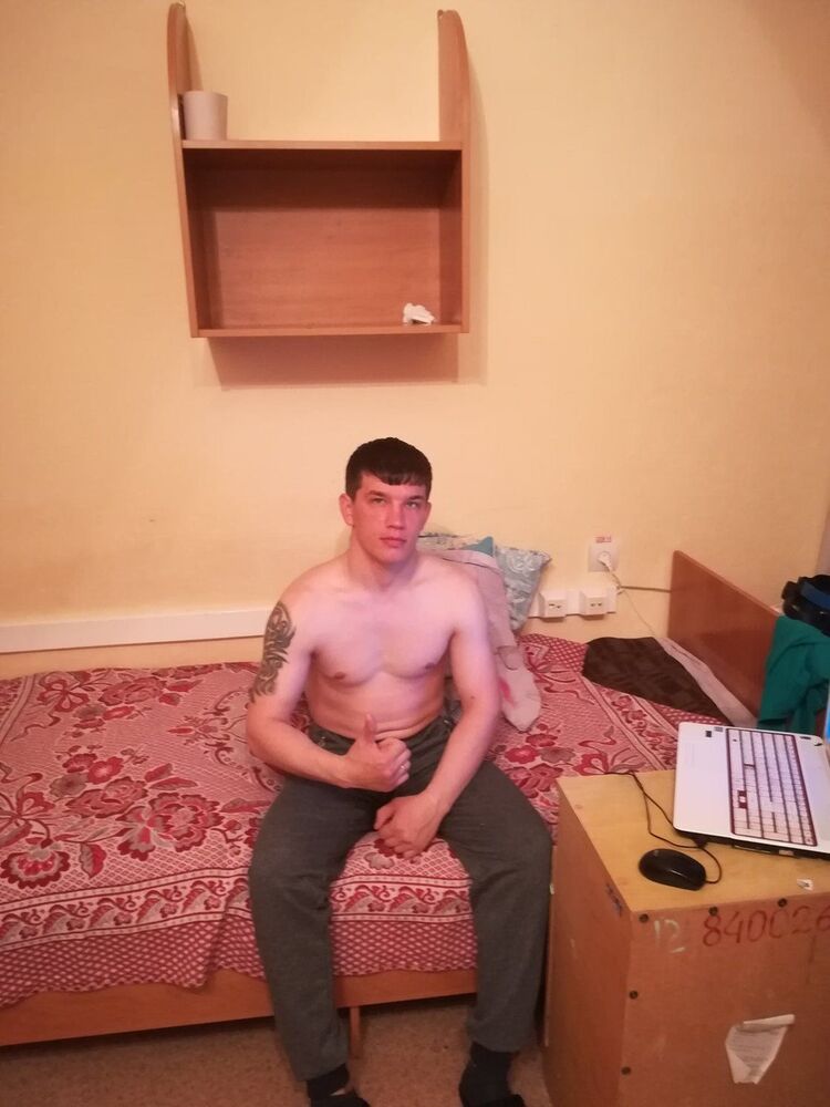  12107928  , 35 ,    