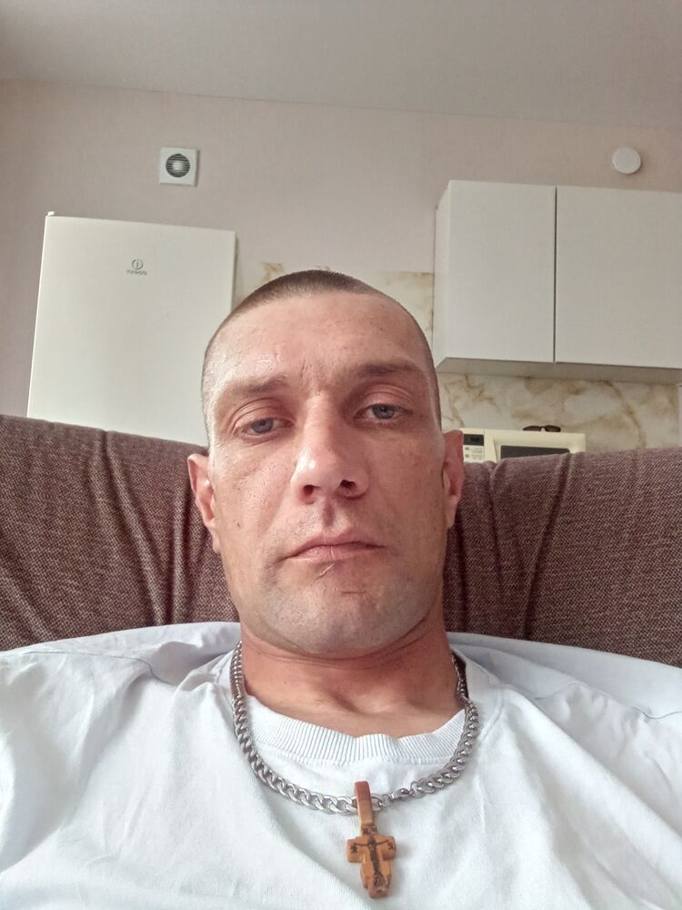  52983338  , 38 ,    