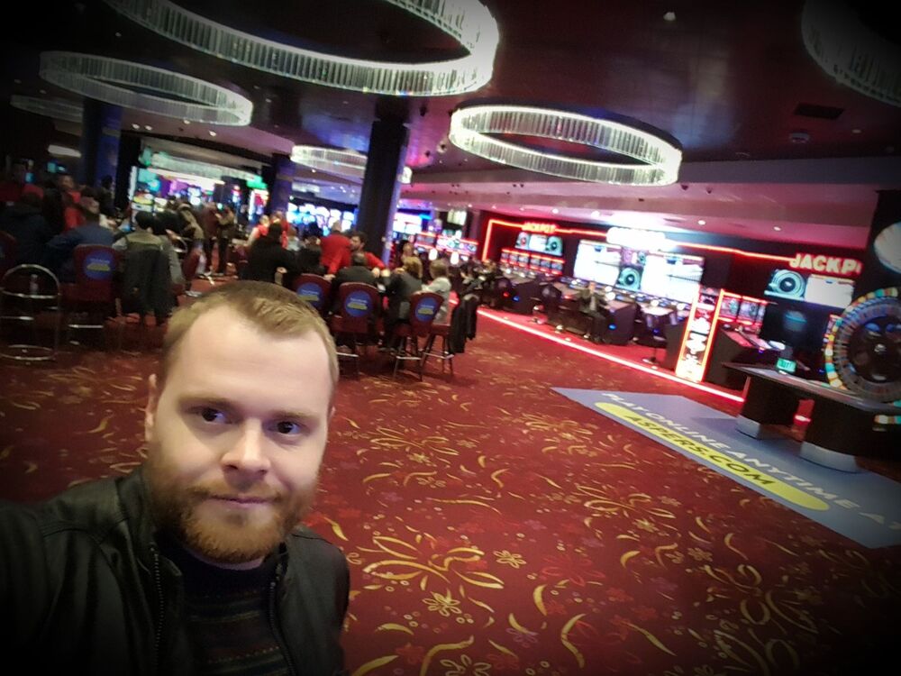  11971428  Valeriy, 33 ,    Loddon