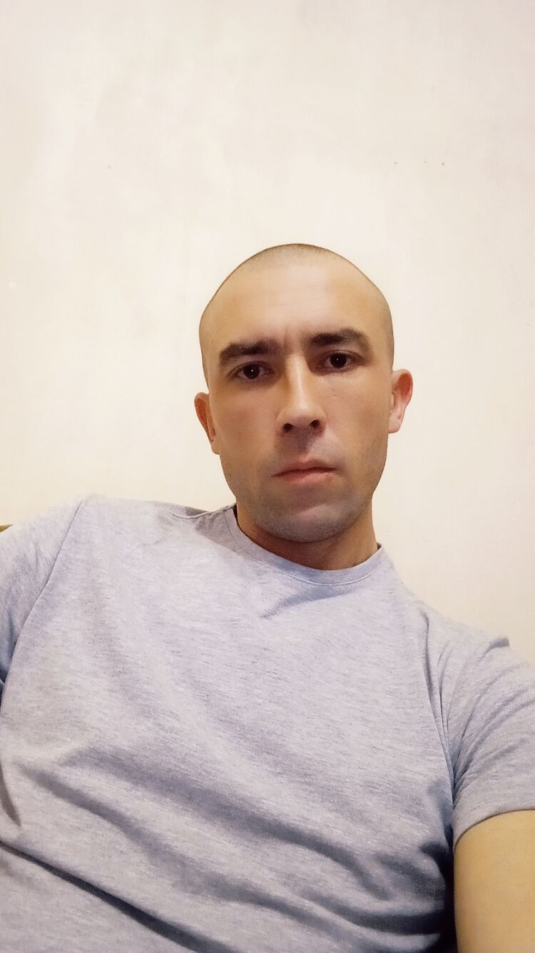  -,   Viktor, 35 ,   c 