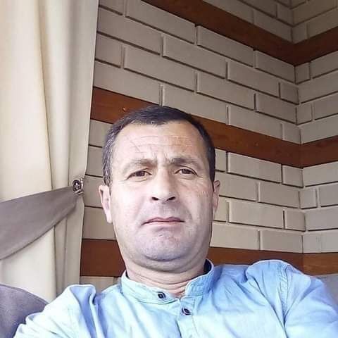  26086158  Hrach, 49 ,    