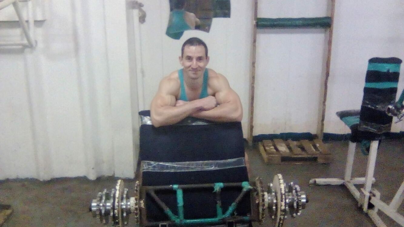  52416178  Vladimir, 39 ,     