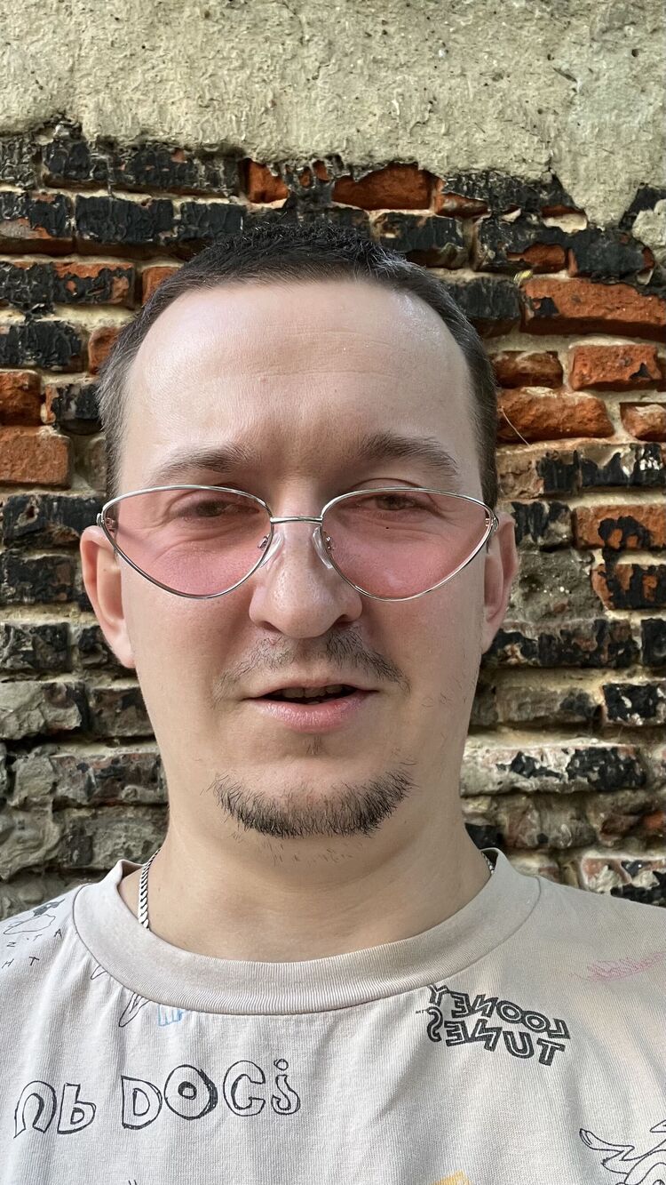  46586858  Andrei, 32 ,    Nederweert