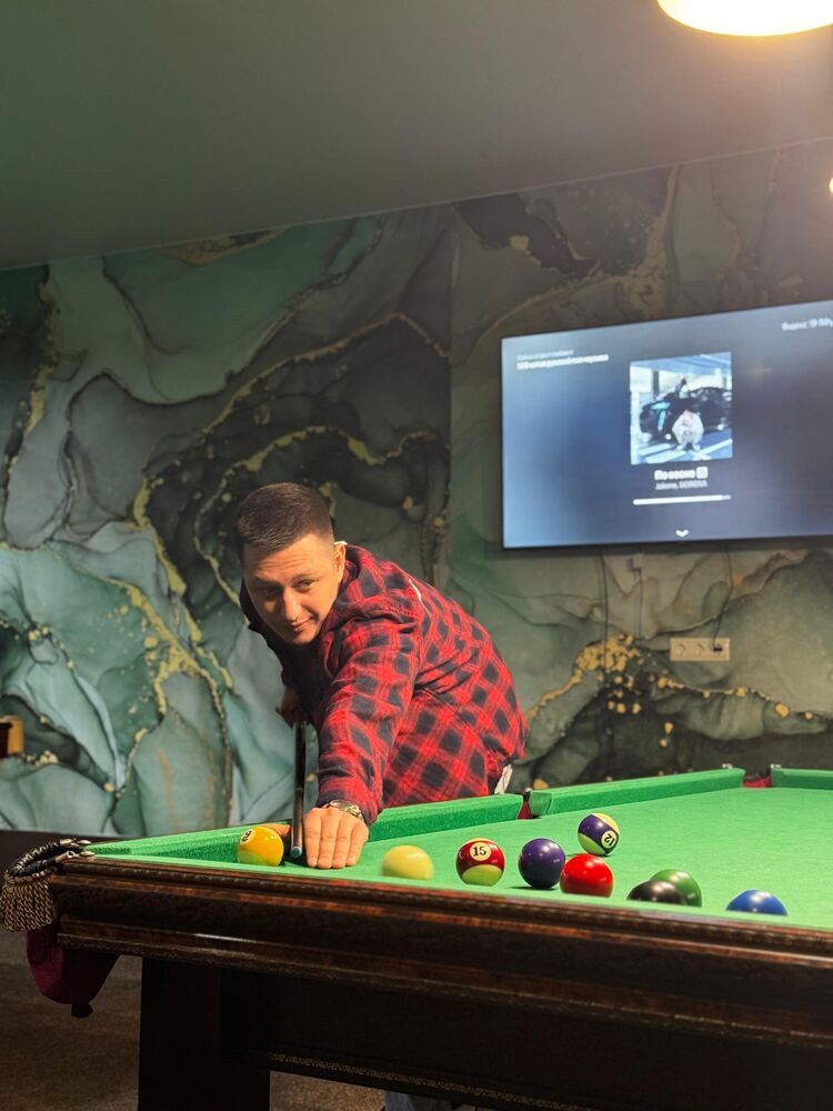  54218478  Ivan, 30 ,    