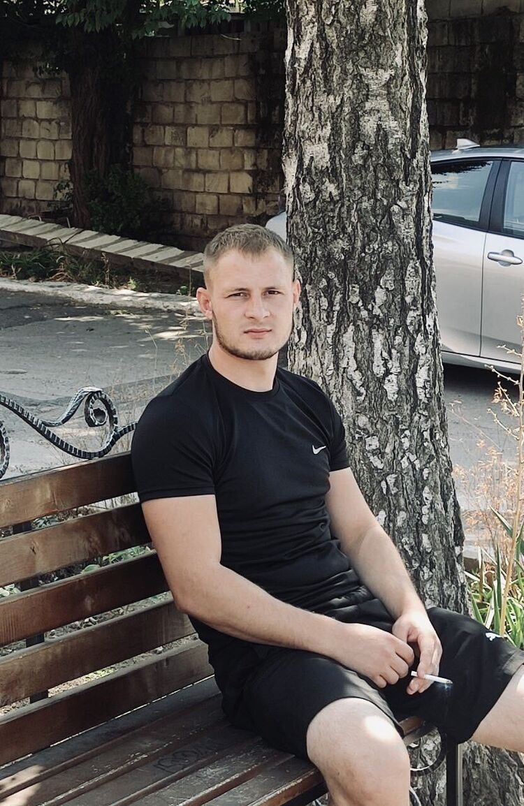  38746918  Fiodor, 25 ,    