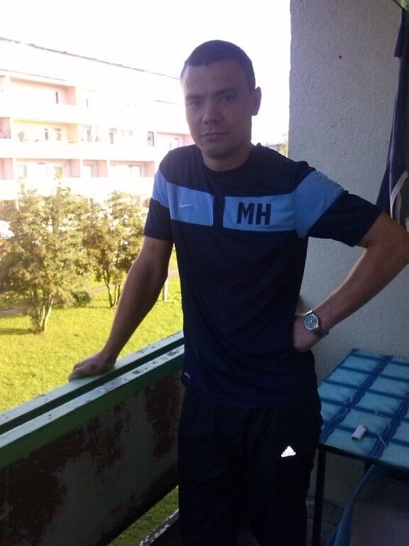  8500718  Maksim, 36 ,    