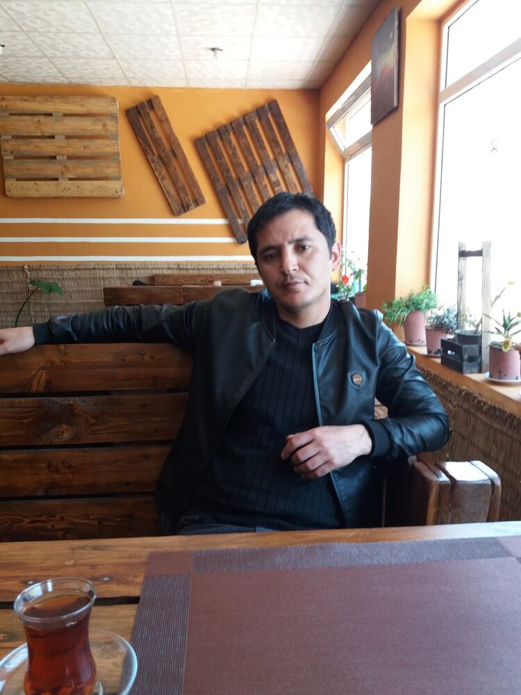  15064908  VuqarQuliyev, 41 ,    