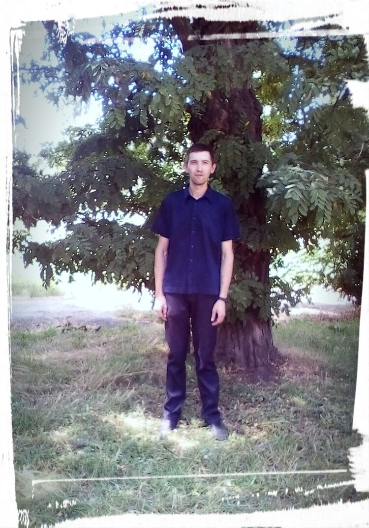  13281798  Stas, 40 ,    