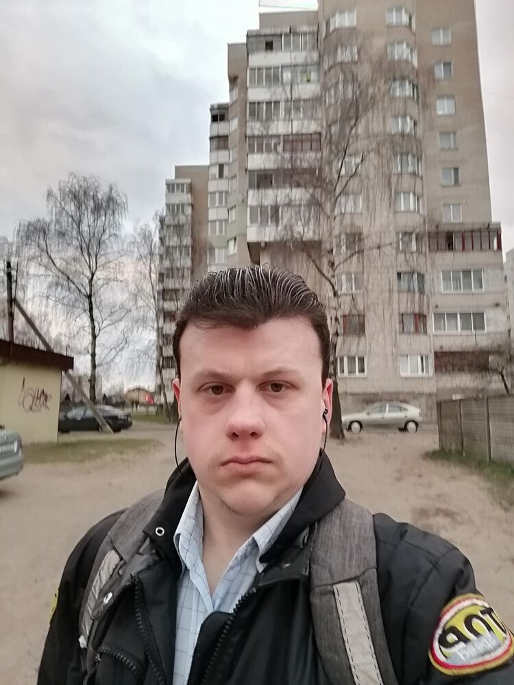  19679378  , 34 ,    