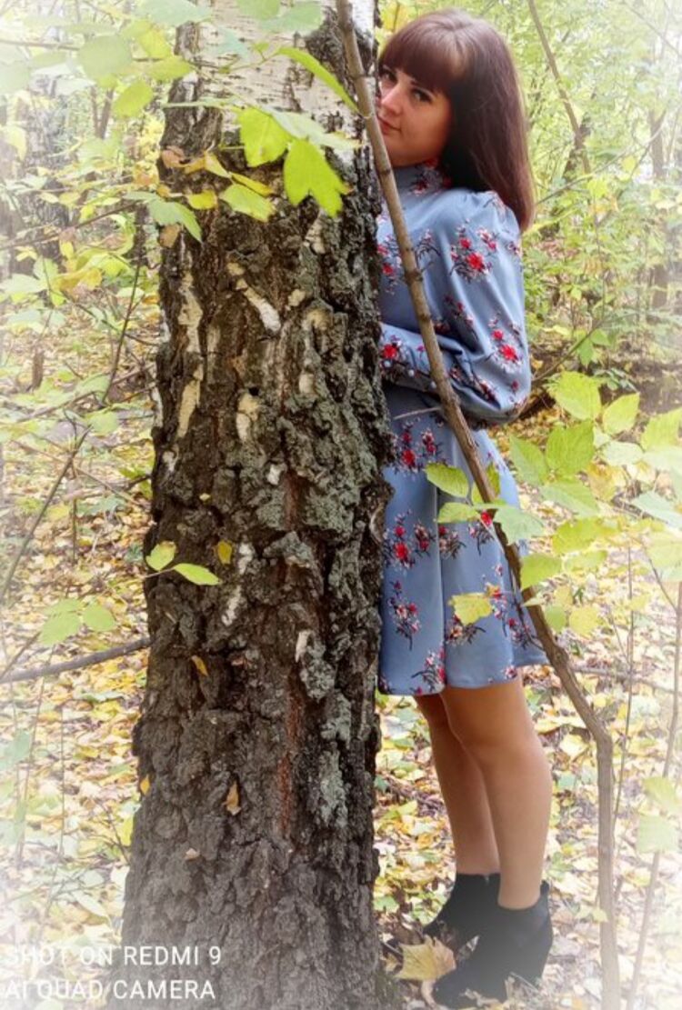  ,   Viktoria, 31 ,  