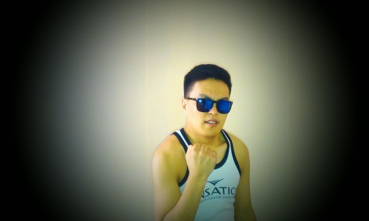  ,   Mirlan, 33 ,     , c 