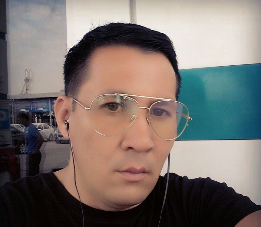  ,   Elbek, 42 ,   