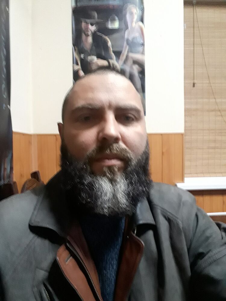  30748818  , 42 ,    