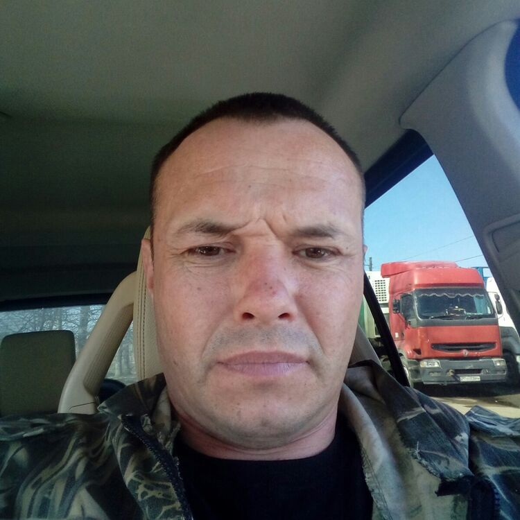  20644828  Dima, 45 ,    