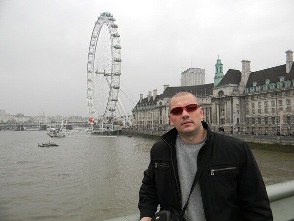 ,   Sergejus, 44 ,   ,   , c 