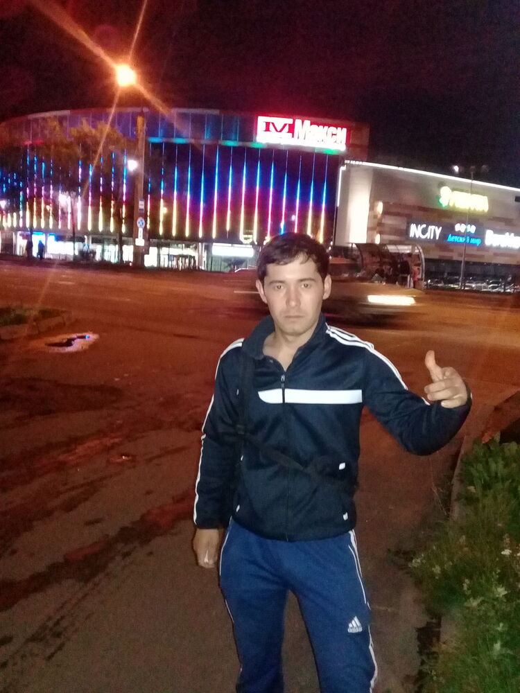  10319758  Abror chic, 29 ,    