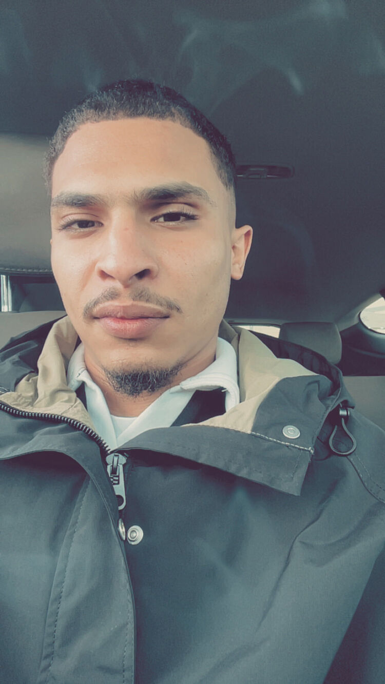 ���������� Monheim, ���� ����� Moayad, 22 ����, ������������ ��� ������, ����� � ���������, c�������� ���������, ���������