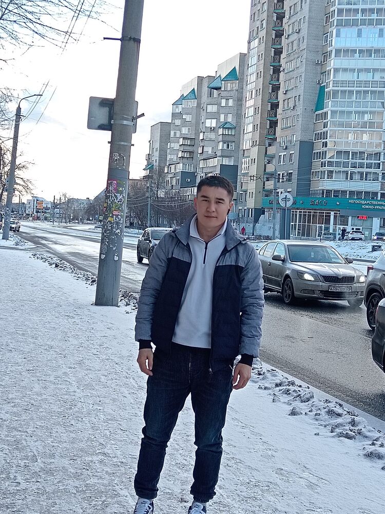  49047958  Jasurbek, 24 ,    -