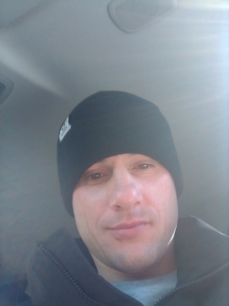  ,   Pavel, 32 ,   ,   , c 