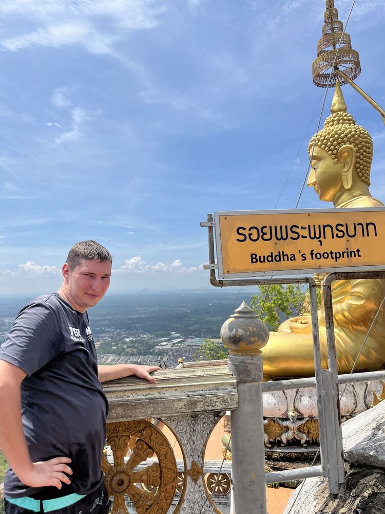  42209928  Bogdan, 29 ,    Phuket