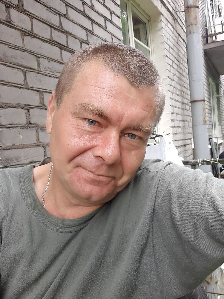  33921048  , 51 ,    