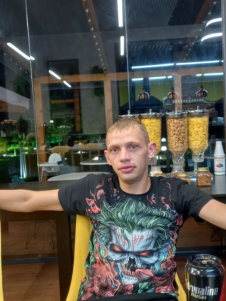  ,   Vladimir, 27 ,   ,   , c , 