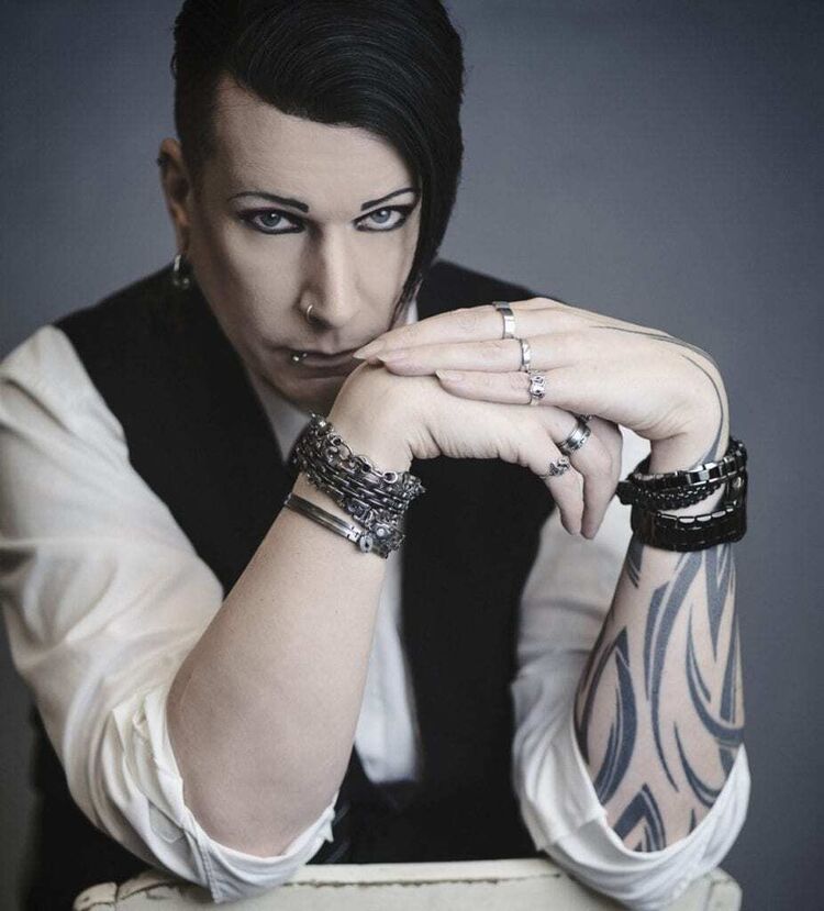 ���� 26050648 ������� Till, 36 ���, ���� ���������� � ������