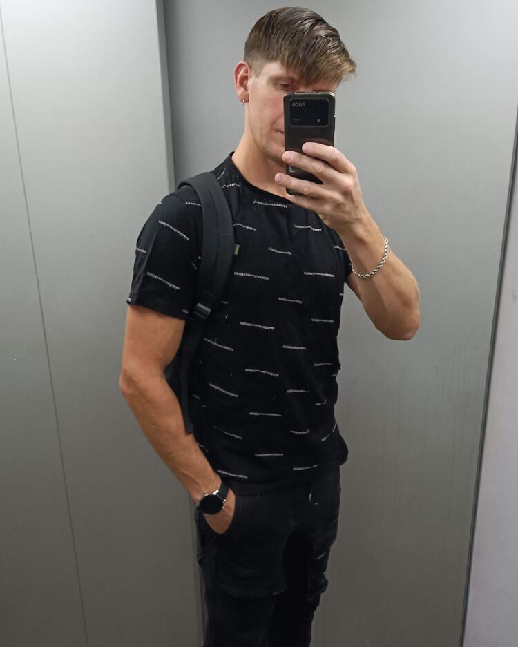  -,   , 32 ,     , c 