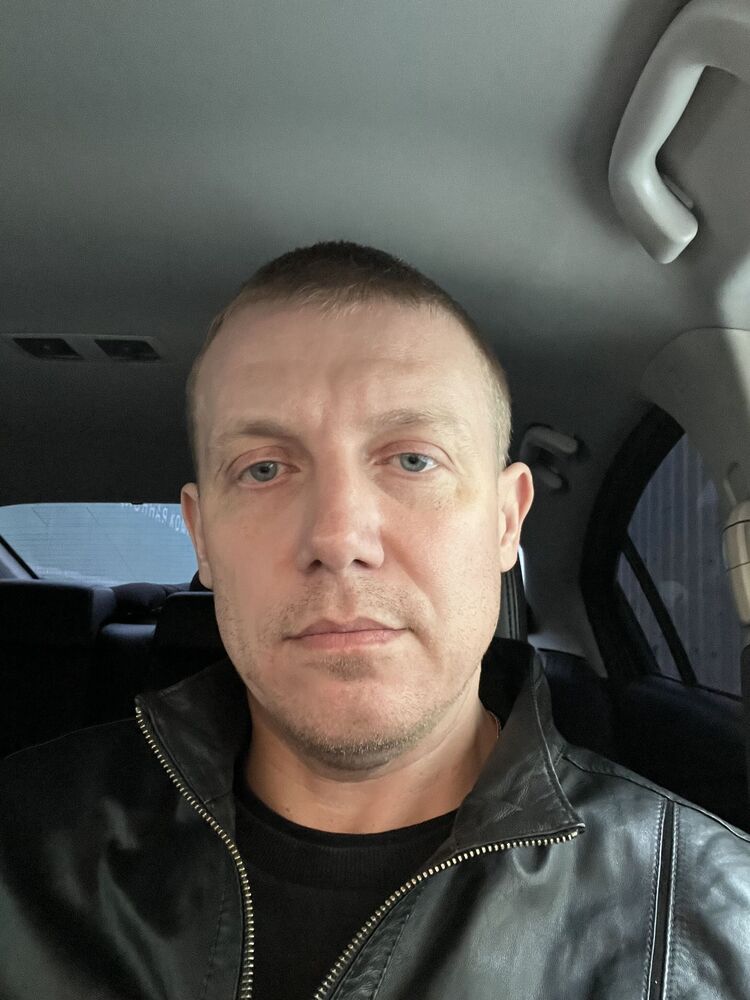  42950588  Kirill, 42 ,    