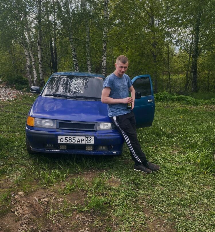  45661598  , 28 ,    