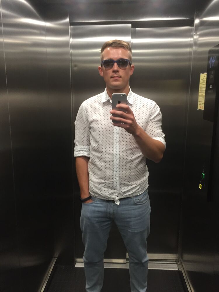  49242738  , 32 ,    