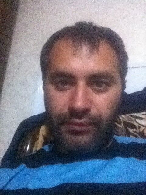  10112508  Eugen, 42 ,    