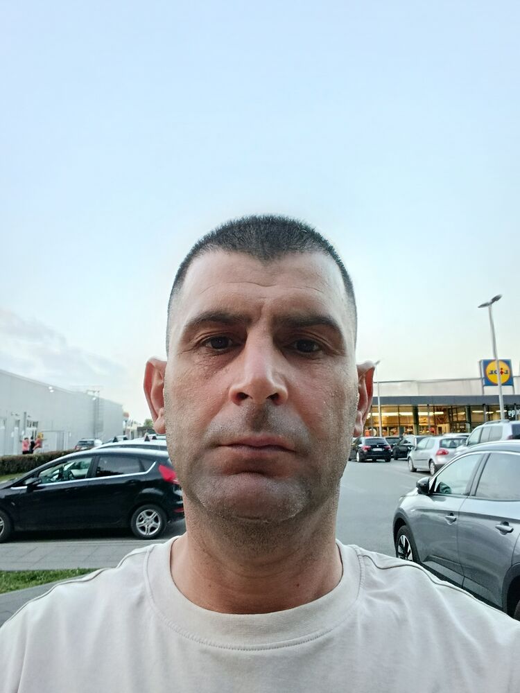 ���� 55034038 ������� �����, 40 ���, ���� ���������� � Podgorica