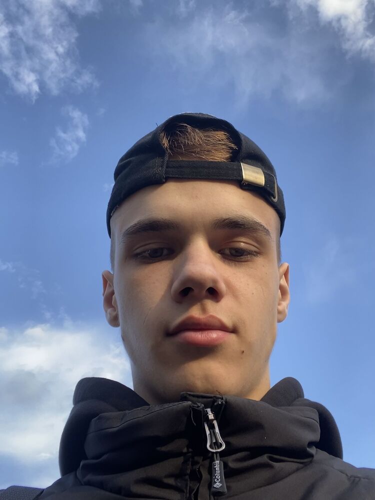  43663958  Kovalevskiy, 19 ,    